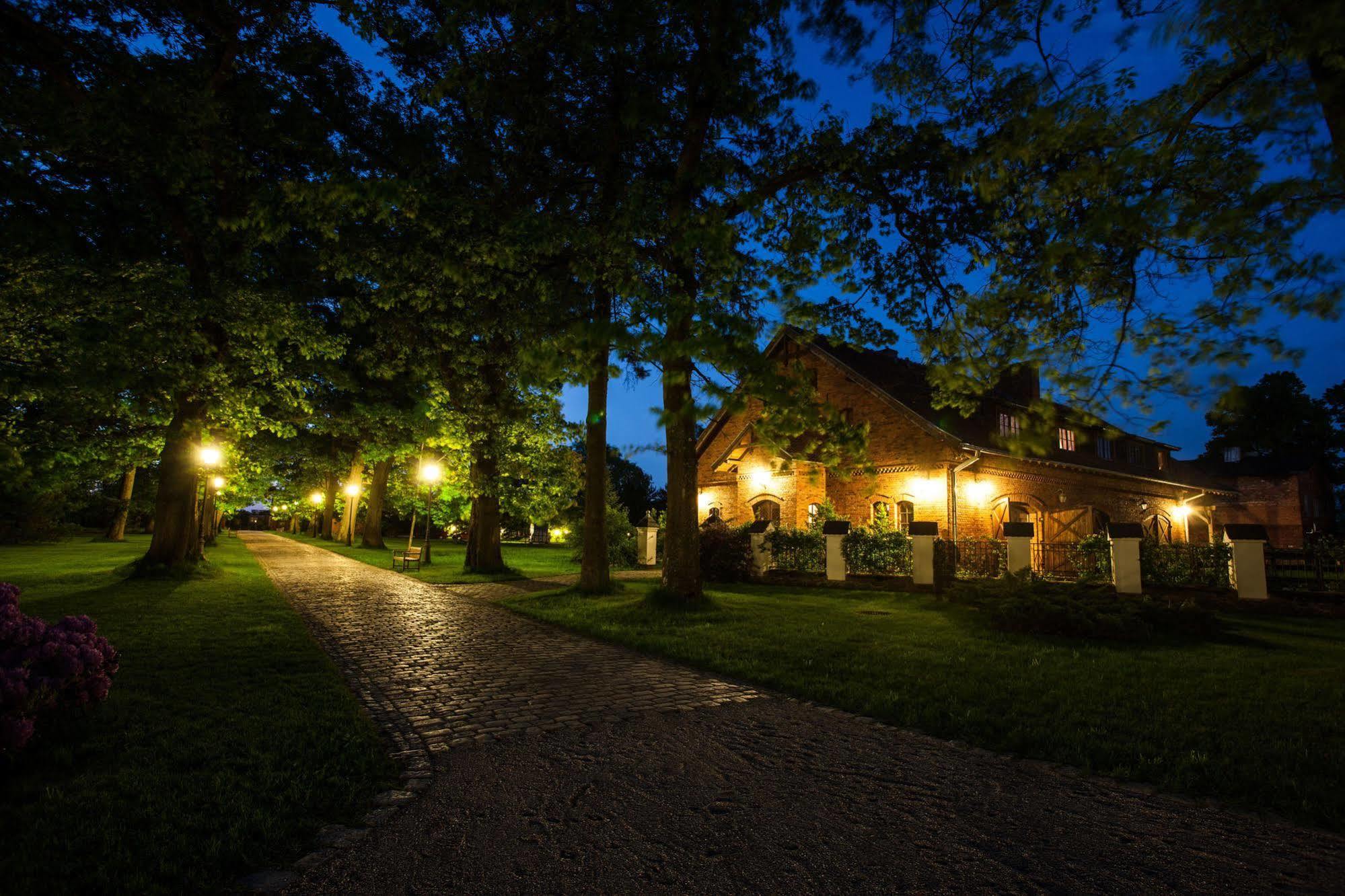 Pałac Ciekocinko Hotel Resort&Wellness Exterior foto